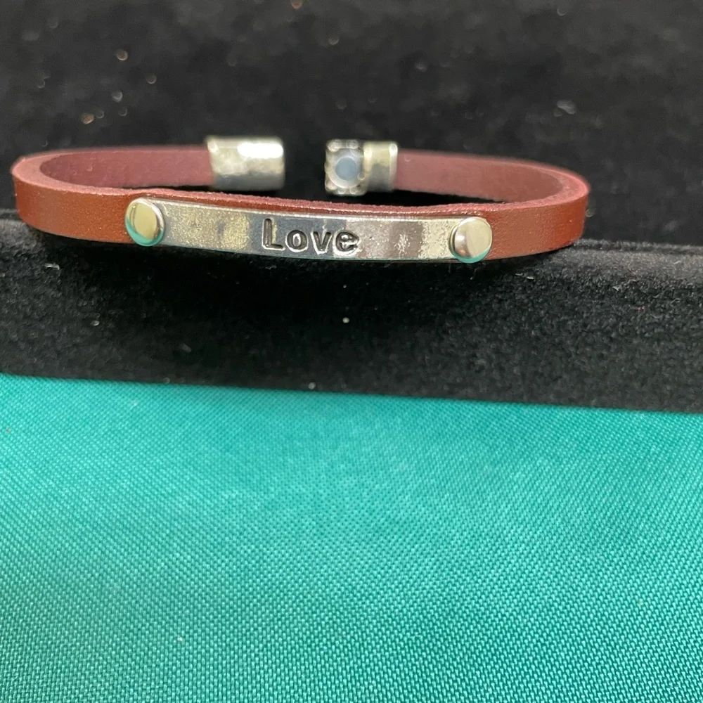 Plunder Brown 'Love' Bracelet